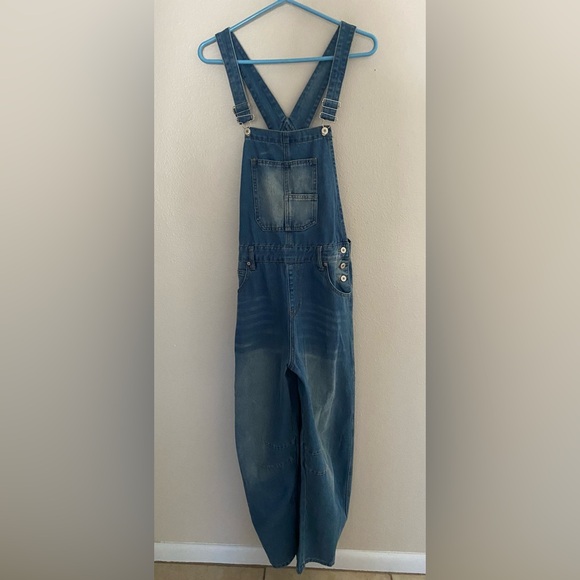 NWOT Denim Bib Denim Overalls Barrel Wide Leg Baggy Adjustable Straps Medium - Picture 3 of 8